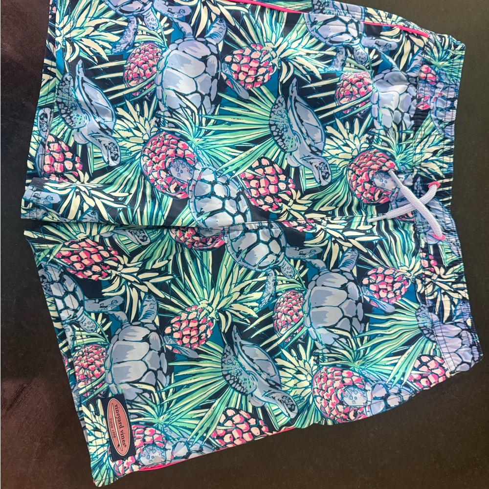 Vineyard Vines Boy Swimsuit M